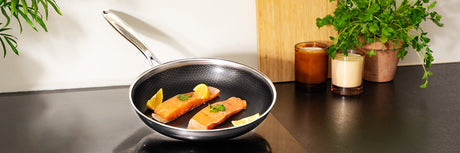 Derfor kan du ødelægge din stegepande ved overophedning 