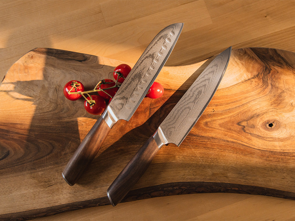 Zestaw noży damasceńskich: nóż szefa kuchni i santoku