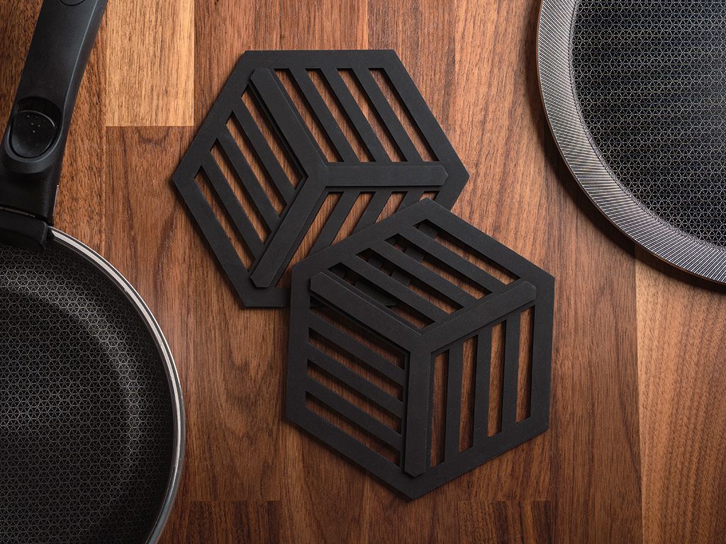 MAGNETISK BORDSKÅNER - 4