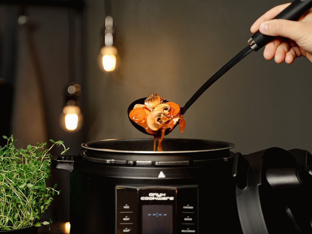 11-I-1 MULTICOOKER - 9