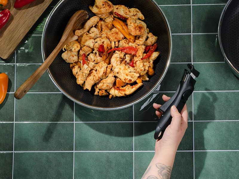 WOK MED AFTAGELIGT HÅNDTAG 30CM SÆT