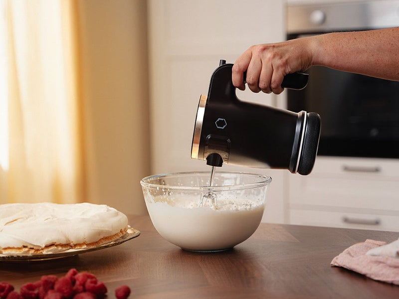 LEDNINGSFRI HÅNDMIXER MED BATTERIPAKKE