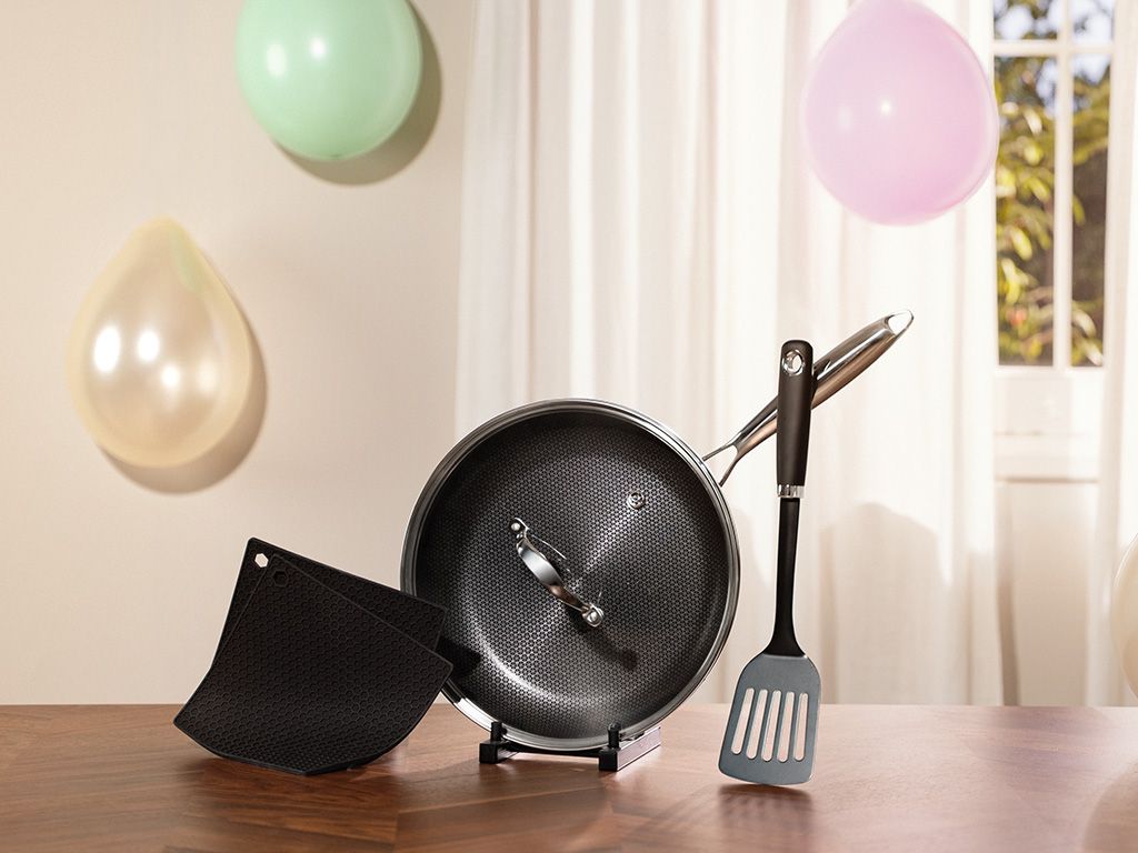 DET ESSENTIALE STEGEPANDE SÆT 28 CM - 1